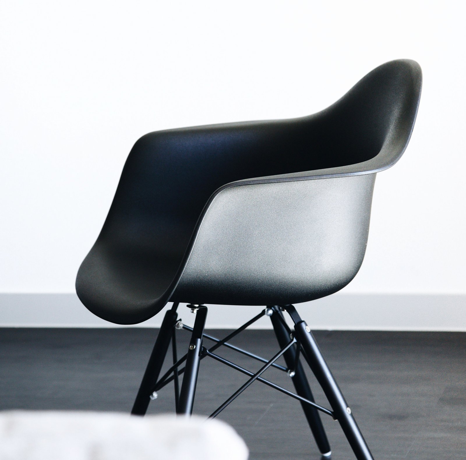 Furniture & Home Appliances